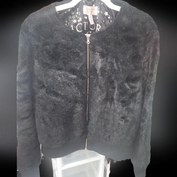 Victoria's Secret Black Faux Fur Jacket - Picture 6 of 10